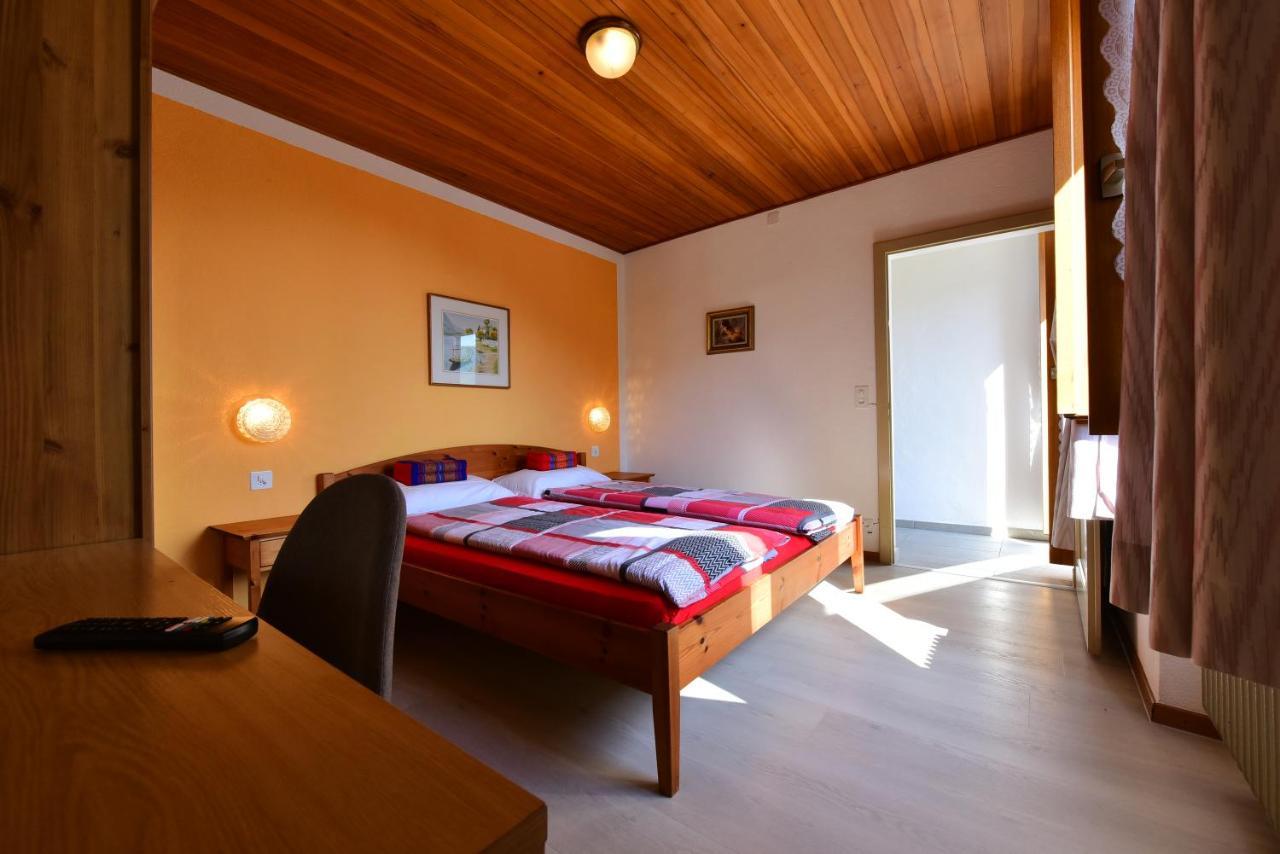 Hotel Pensione Serena Purasca Экстерьер фото