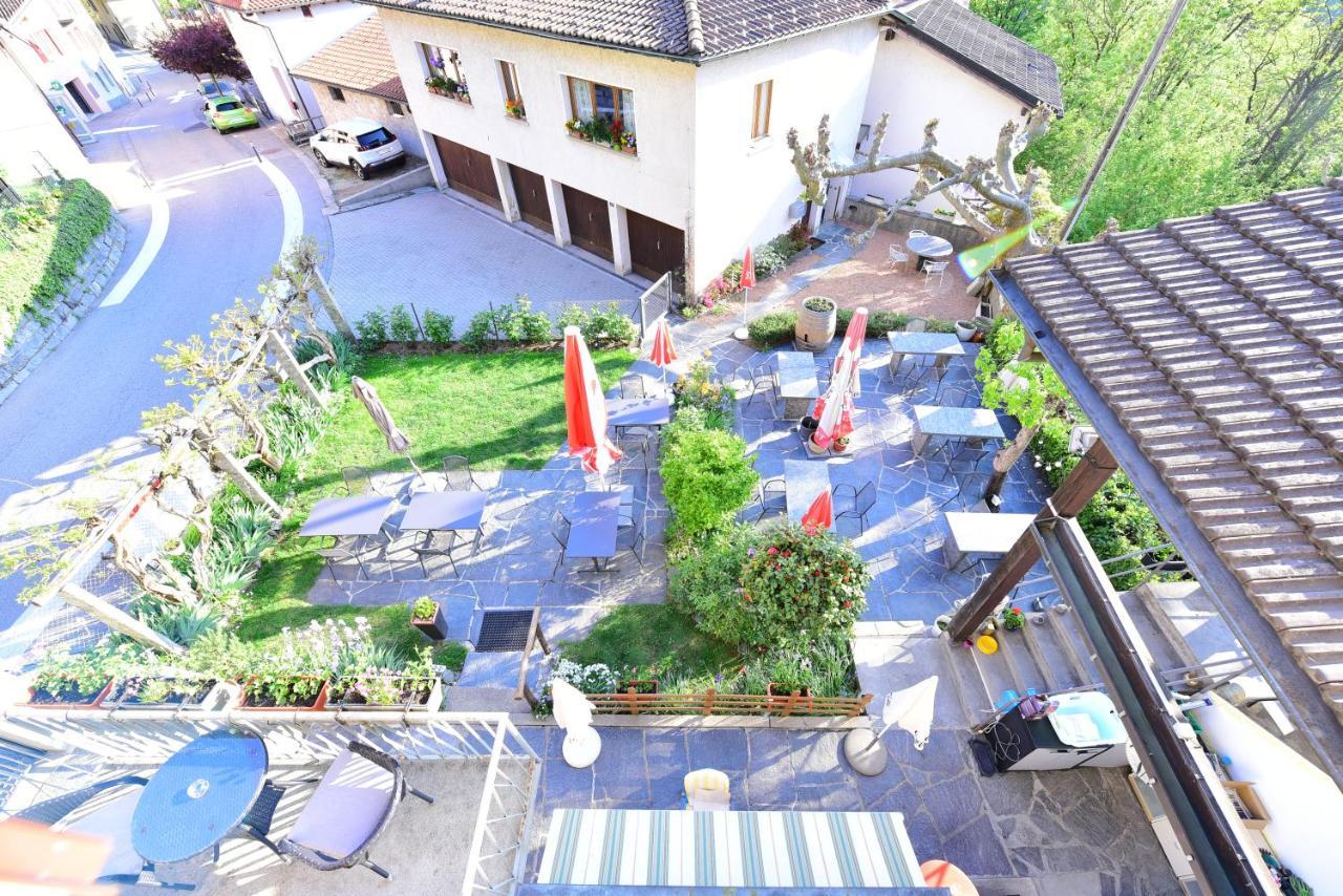 Hotel Pensione Serena Purasca Экстерьер фото