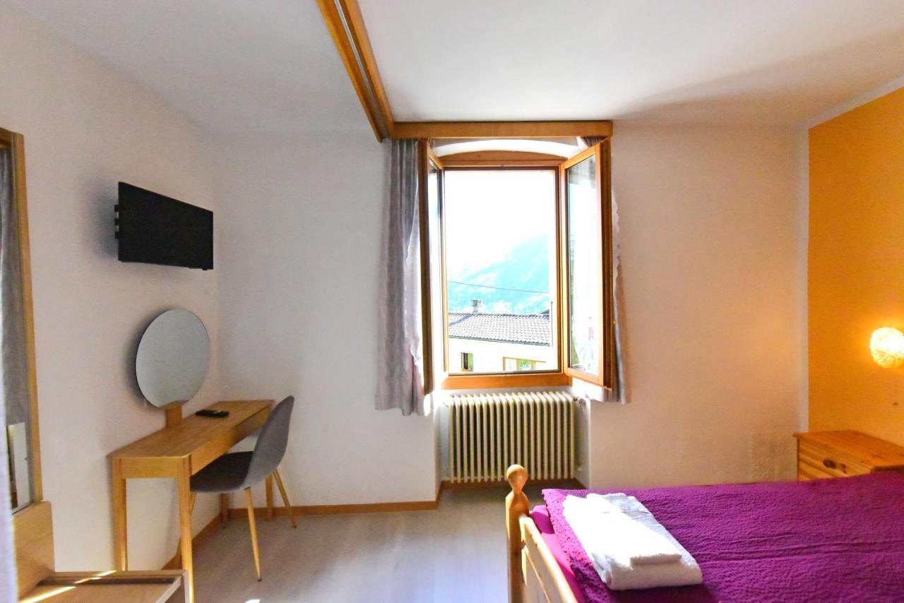 Hotel Pensione Serena Purasca Экстерьер фото