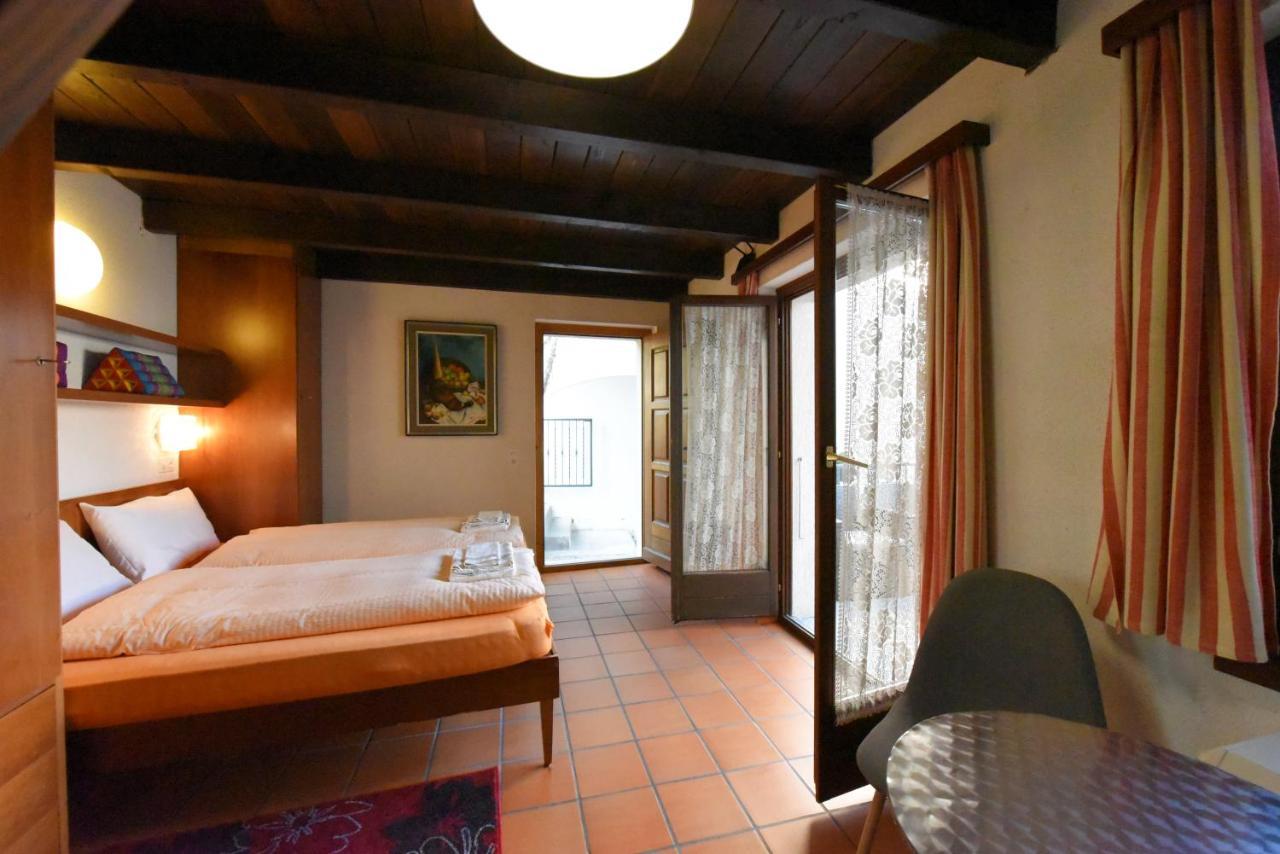 Hotel Pensione Serena Purasca Экстерьер фото